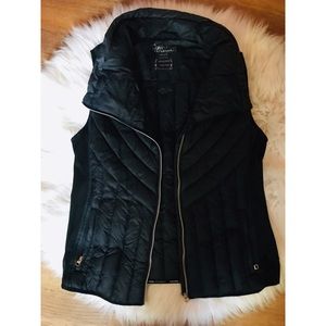 Calvin Klein Black Puffer Down Vest - size medium